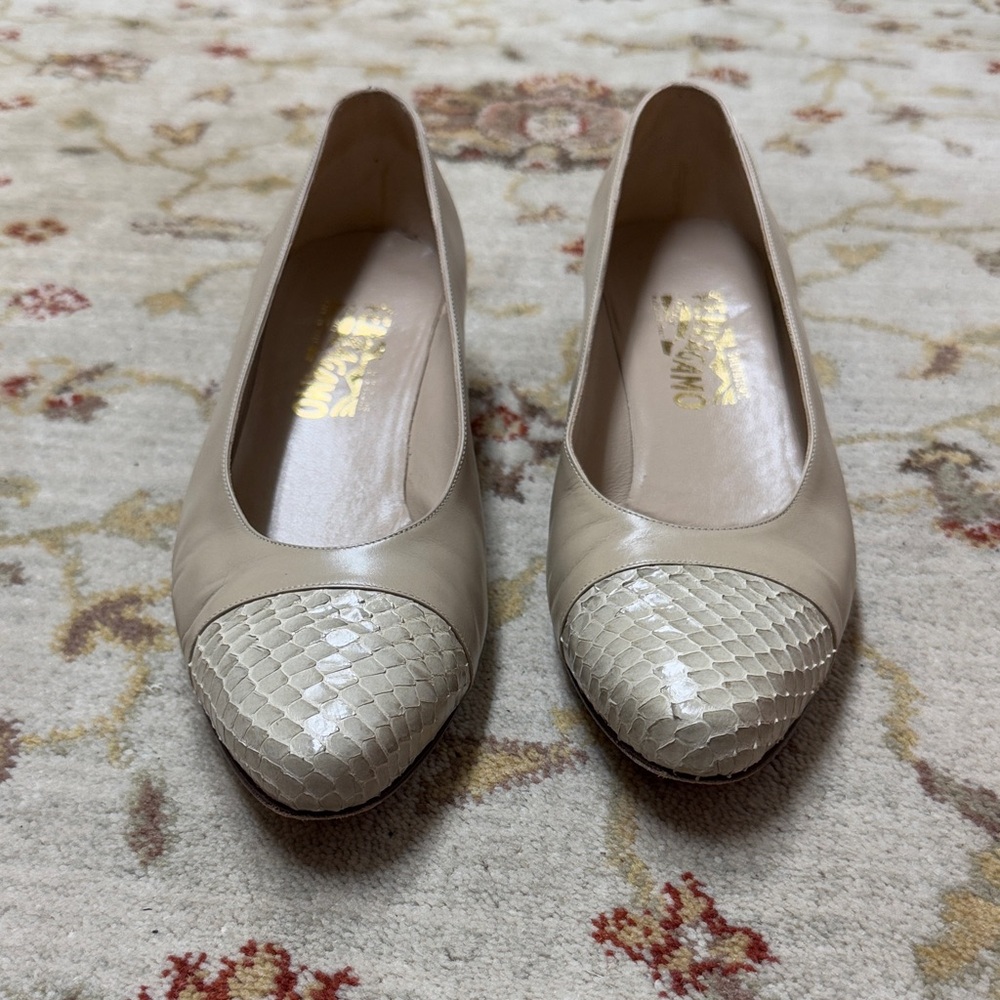 Salvatore Ferragamo Margaret style heel